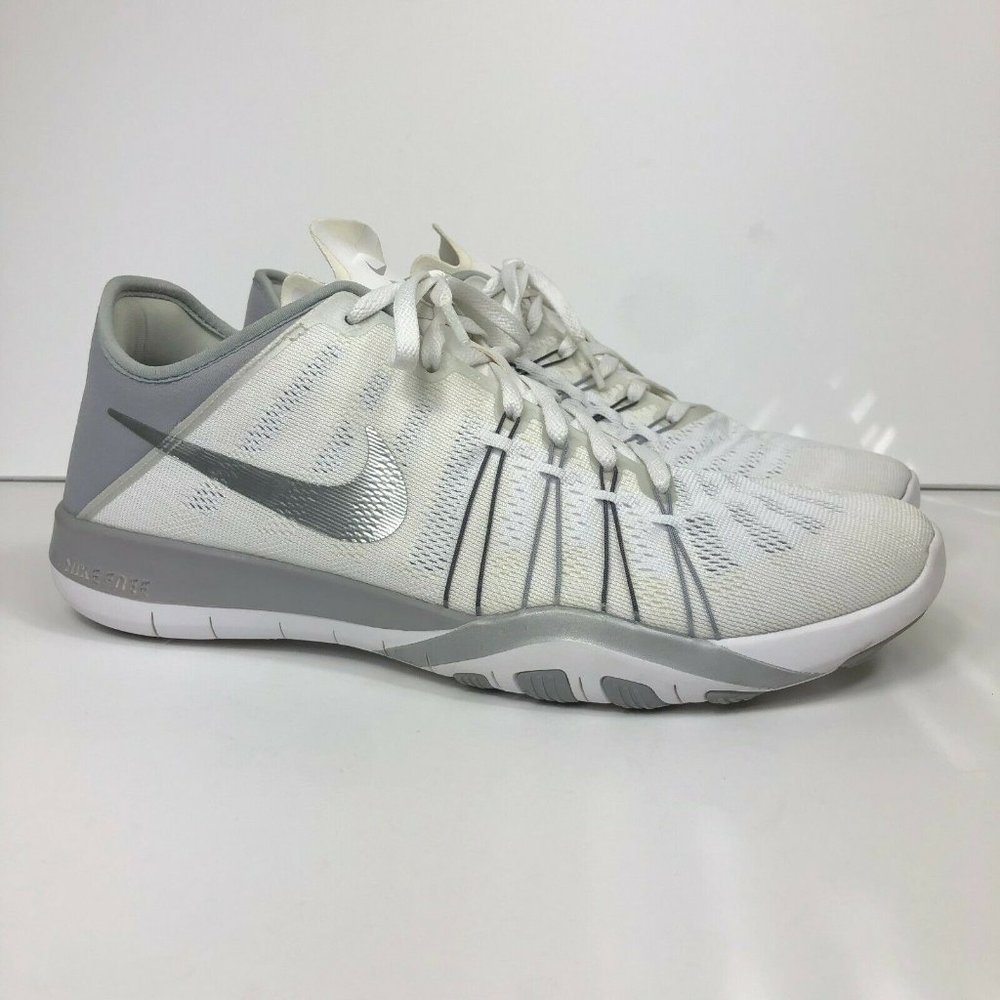 Nike Free TR 6 Women's Athletic Running Shoes - Picture 1 of 8